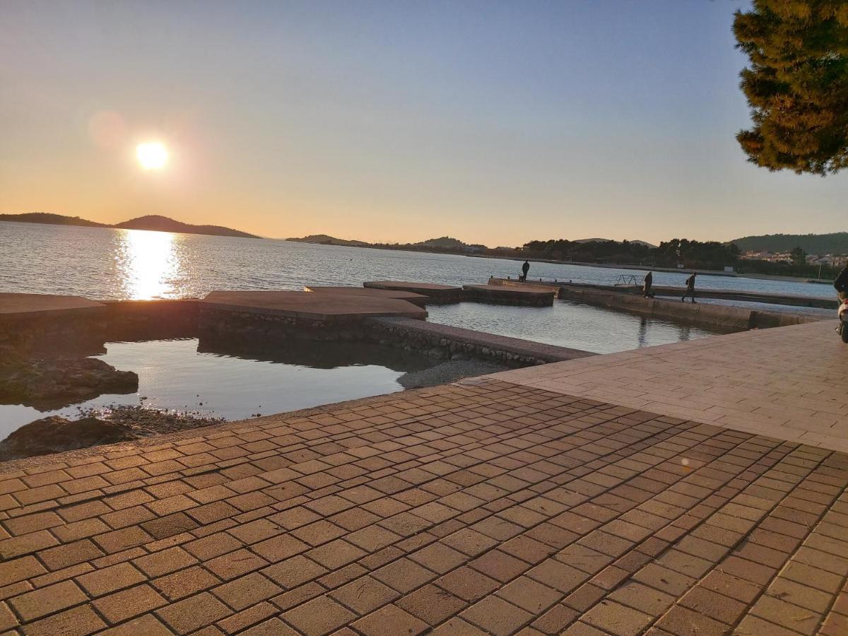 Apartman Arija-Pino Vodice Exterior foto