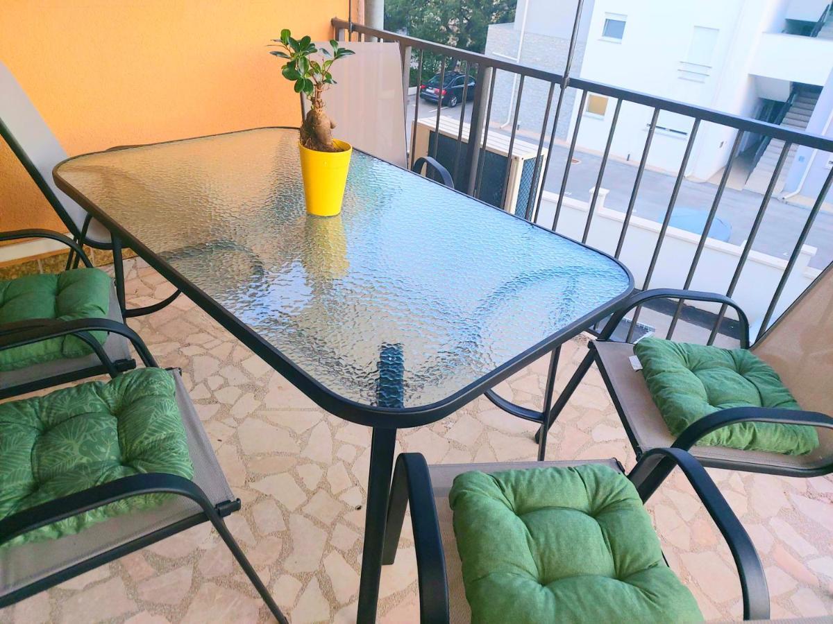 Apartman Arija-Pino Vodice Exterior foto
