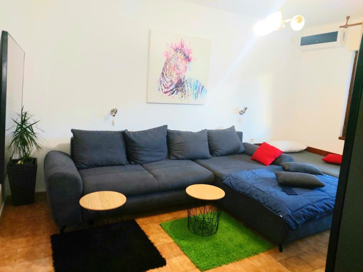 Apartman Arija-Pino Vodice Exterior foto
